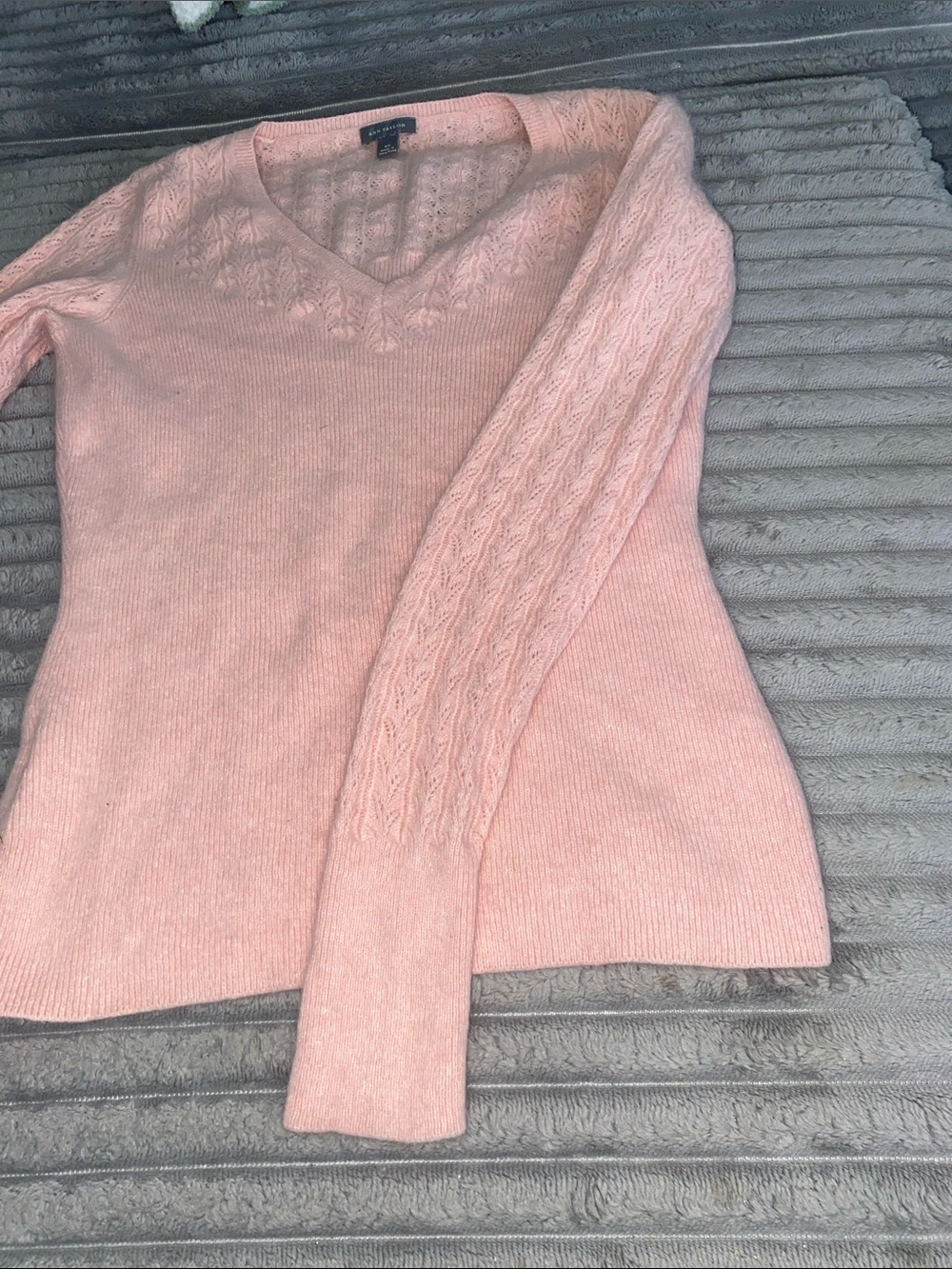 Ann Taylor Factory Light Pink V-Neck Cable Sleeve Sweater - Picture 3 of 3